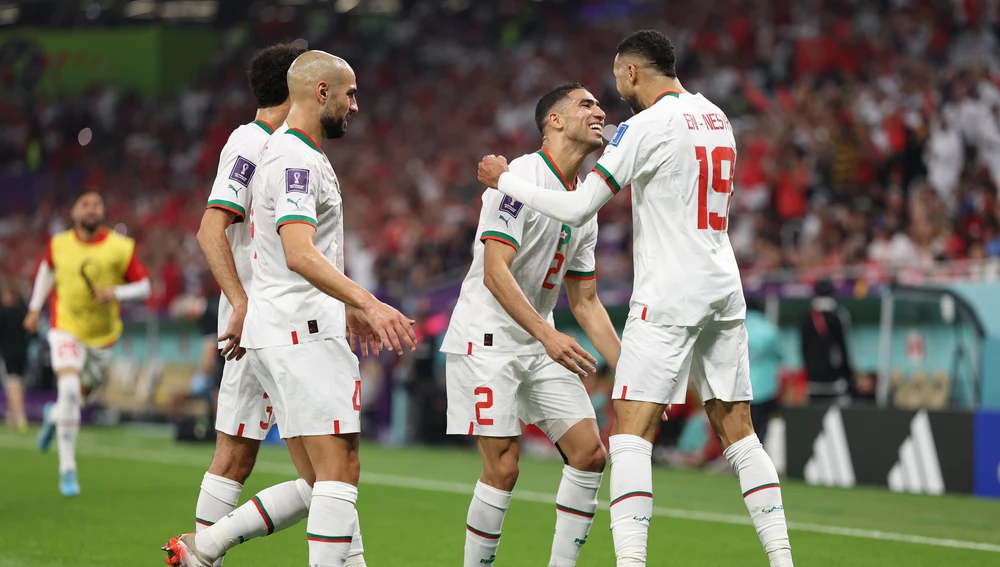 Los jugadores de Marruecos celebran un gol a Canadá