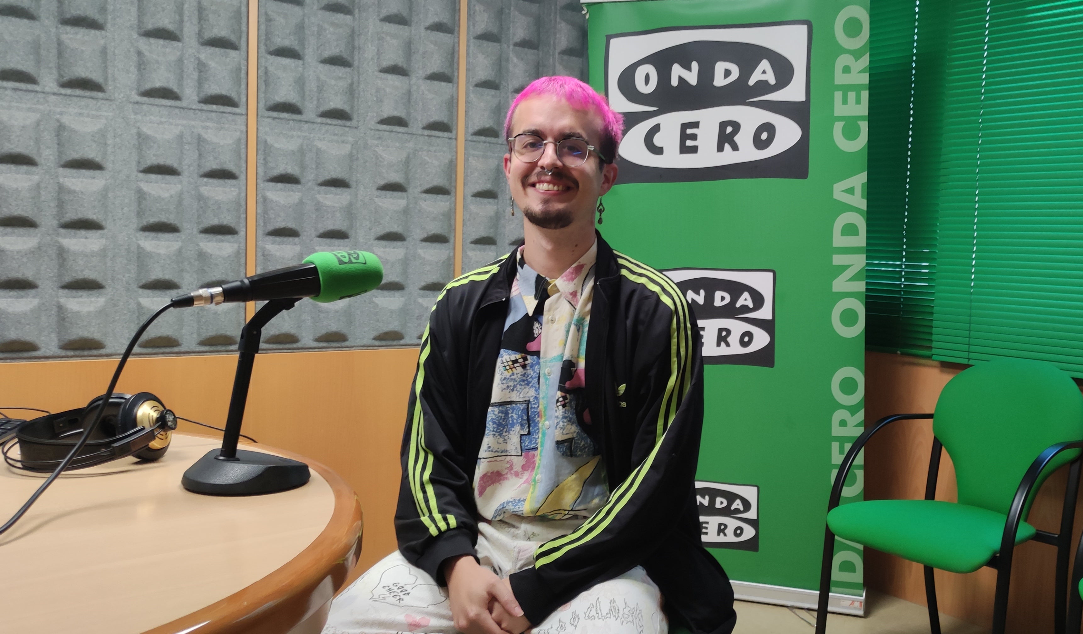 Berto: "Durante un tempo sentinme unha persoa solitaria facendo música e no novo disco quixen compartir con moita xente" Berto: "Durante un tempo sentinme unha persoa solitaria facendo música e no novo disco quixen compartir con moita xente"