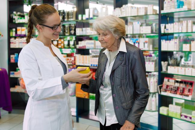 Concello e colexio de farmacéuticos elabora un proxecto de asistencia a persoas maiores Concello e colexio de farmacéuticos elabora un proxecto de asistencia a persoas maiores