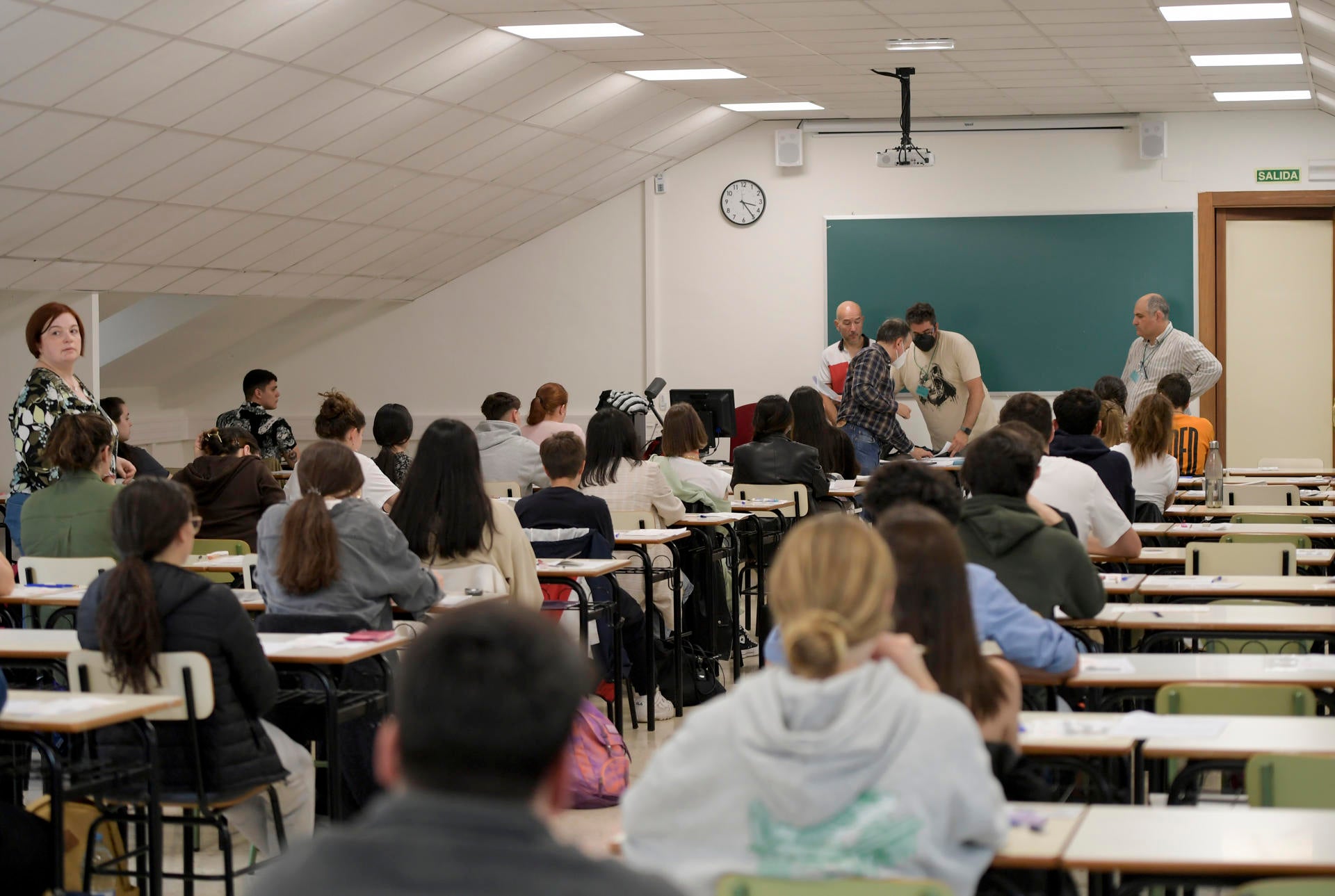 Educación estudia aplazar un año la nueva selectividad Educación estudia aplazar un año la nueva selectividad