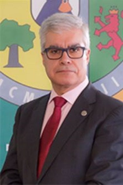 Pedro Fernández Salguero elegido nuevo Rector de la Universidad de Extremadura Pedro Fernández Salguero elegido nuevo Rector de la Universidad de Extremadura