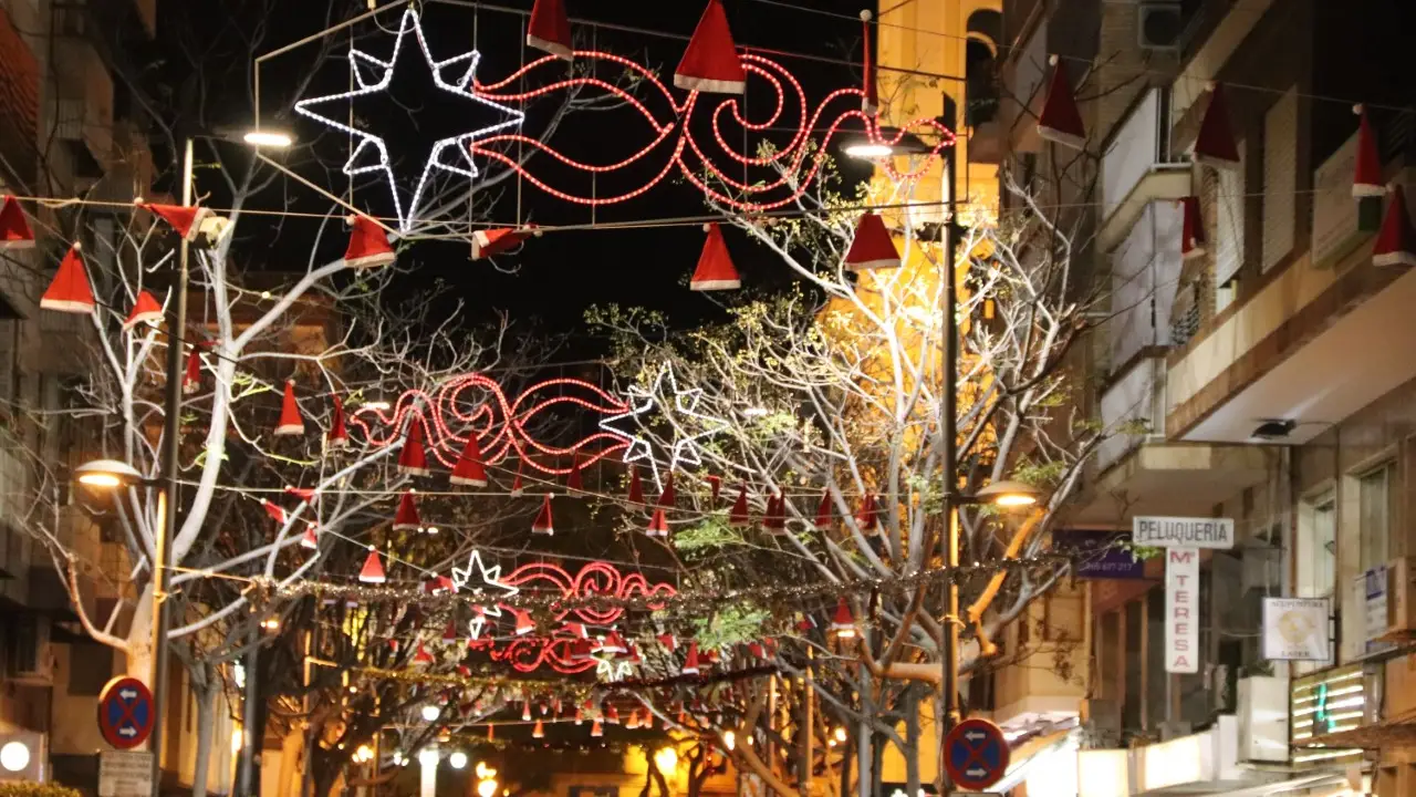 San Vicente del Raspeig da inicio a la Navidad con el encendido de 420.000 luces led y la inauguración del Belén Municipal San Vicente del Raspeig da inicio a la Navidad con el encendido de 420.000 luces led y la inauguración del Belén Municipal
