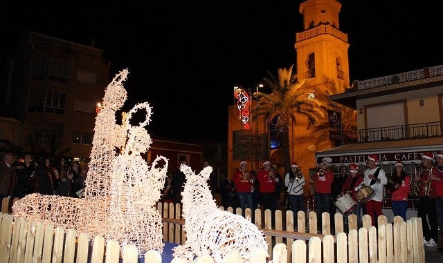 Pilar de la Horadada, inaugura este Viernes su iluminación y decoración navideña Pilar de la Horadada, inaugura este Viernes su iluminación y decoración navideña