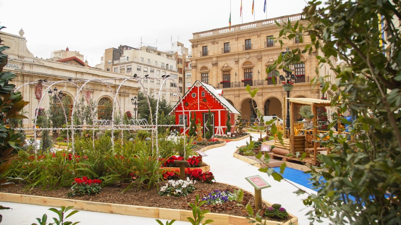 Castellón tendrá 10 días menos de iluminación navideña Castellón tendrá 10 días menos de iluminación navideña