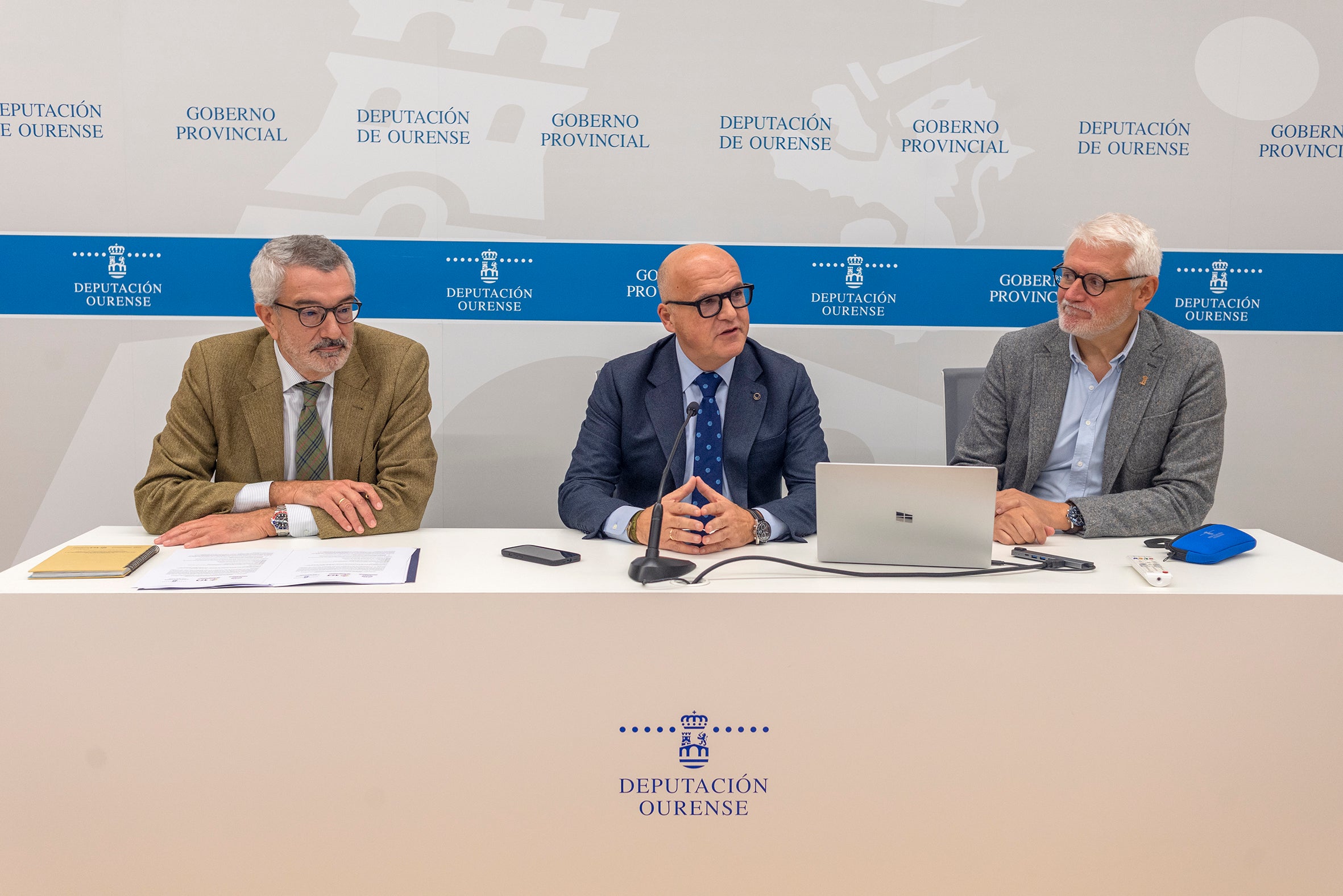 Baltar avoga por unha "normativa solvente" para facilitar a transparencia das entidades Baltar avoga por unha "normativa solvente" para facilitar a transparencia das entidades