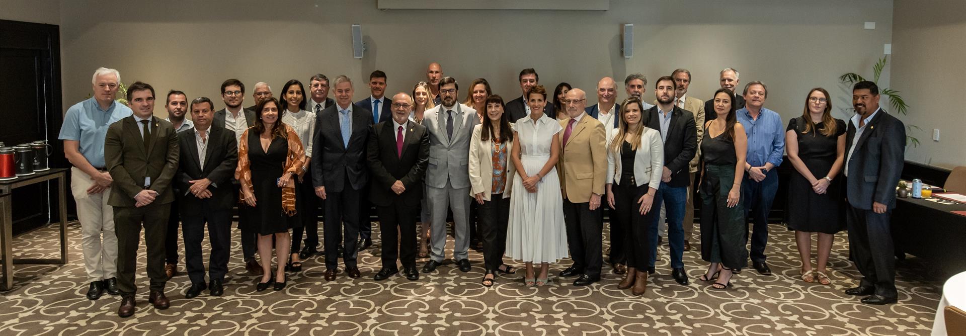 Navarra presenta sus "fortalezas económicas" ante el mundo empresarial argentino Navarra presenta sus "fortalezas económicas" ante el mundo empresarial argentino