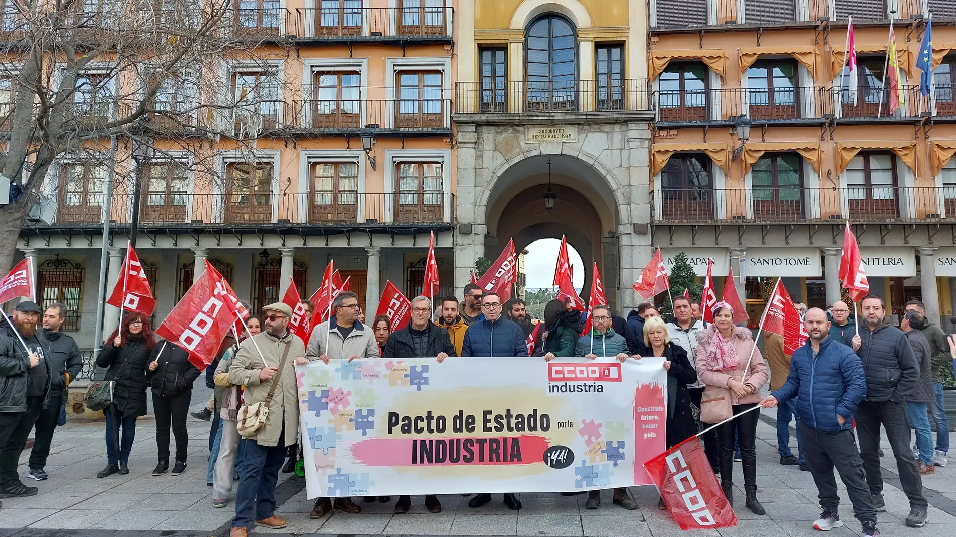 El sector industrial se concentra en Toledo para exigir al Gobierno de España participación en la futura Ley de Industria