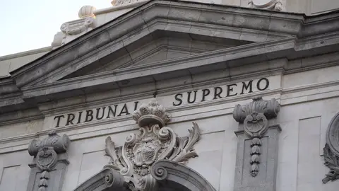 El Supremo rebaja a la mitad la condena a un pederasta en aplicación de la ley del 'solo sí es sí' El Supremo rebaja a la mitad la condena a un pederasta en aplicación de la ley del 'solo sí es sí'/ EFE/Javier Lizón