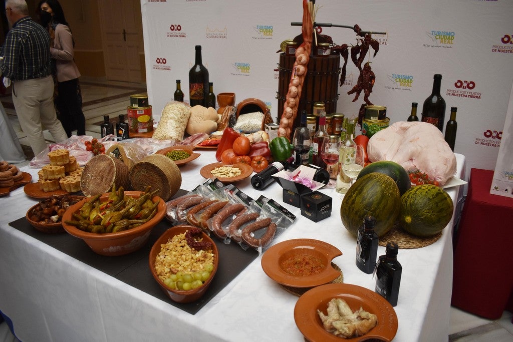 Ciudad Real, Almadén y Tomelloso tendrán planes turísticos y gastronómicos con una inversión de 8,5 millones Ciudad Real, Almadén y Tomelloso tendrán planes turísticos y gastronómicos con una inversión de 8,5 millones