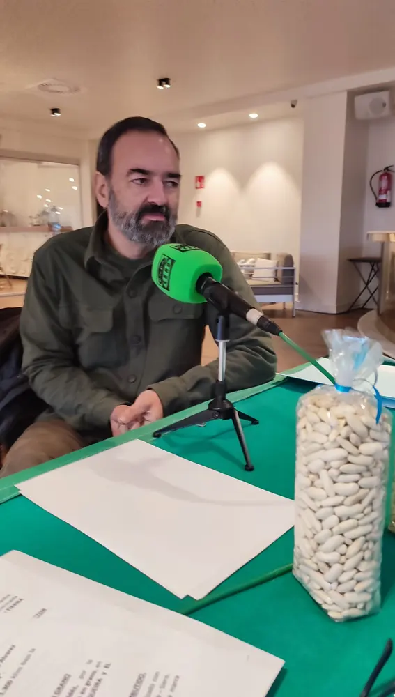 Víctor Berdasco. Gerente de "Tierrina Vaqueira". Víctor Berdasco. Gerente de "Tierrina Vaqueira".