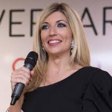 Mar Villalobos: "Apoyo la cultura y todo lo que sea bueno para Almería" Mar Villalobos: "Apoyo la cultura y todo lo que sea bueno para Almería"