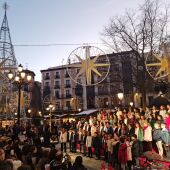 Toledo ya luce su tradicional Belén de la Plaza de Zocodover 