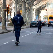Los patinetes estarán prohibidos en los transportes públicos catalanes