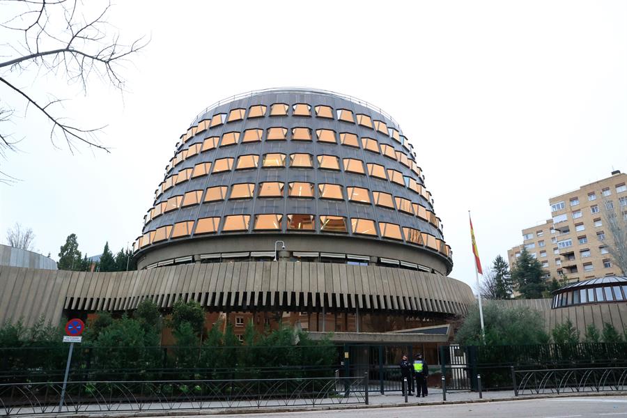La Fiscalía solicita apartar a dos magistrados conservadores del Pleno del Constitucional La Fiscalía solicita apartar a dos magistrados conservadores del Pleno del Constitucional