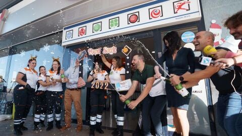 Todos los n&uacute;meros premiados de la Loter&iacute;a de Navidad: el Gordo, pedreas, premios...