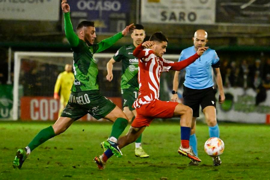 Álex Fernández, capitán del Arenteiro: "Nos vamos con sabor agridulce" Álex Fernández, capitán del Arenteiro: "Nos vamos con sabor agridulce"