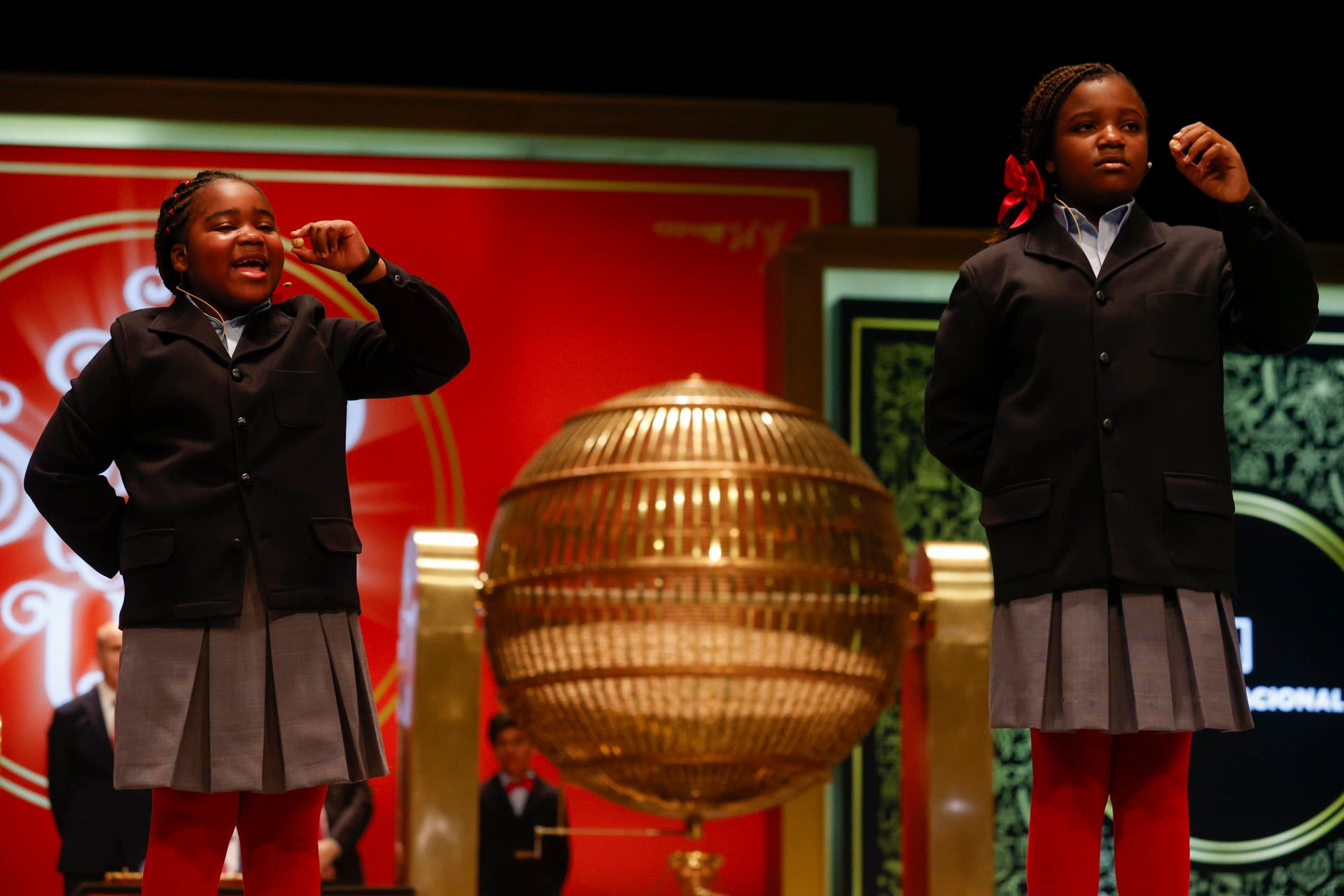 Lista oficial completa de los números premiados de la Lotería de Navidad 2022 Lista oficial completa de los números premiados de la Lotería de Navidad 2022