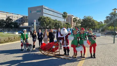 Los pacientes de Quironsalud reciben la visita de Papá Noel Junto a Tiendaanimal