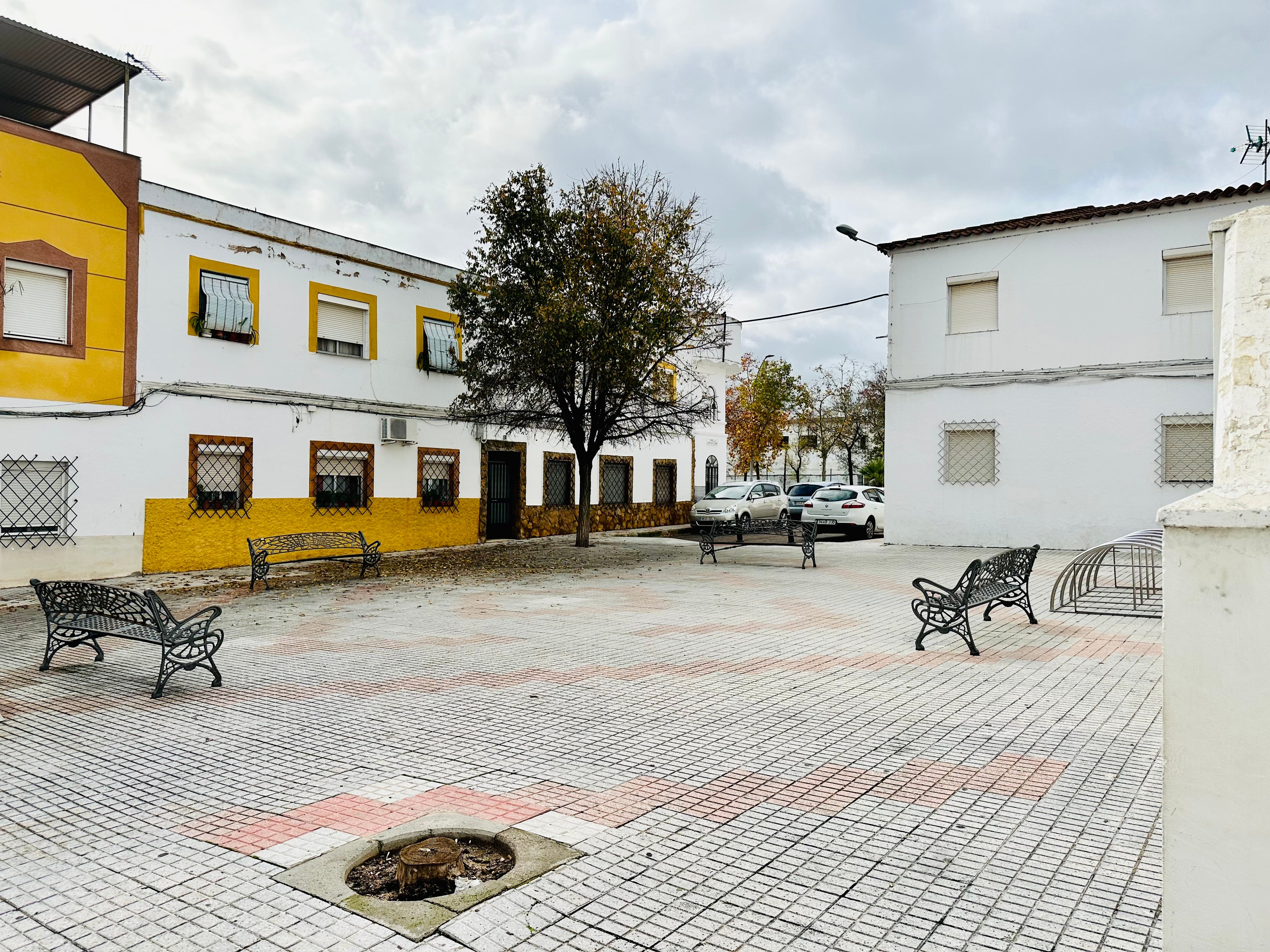 La Plaza de Santo Ángel, en la Barriada de San Bartolomé, se remodelará con una inversión de más de 182.000 euros La Plaza de Santo Ángel, en la Barriada de San Bartolomé, se remodelará con una inversión de más de 182.000 euros