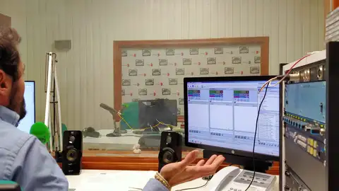 El Mini sin gente en el estudio El Mini sin gente en el estudio