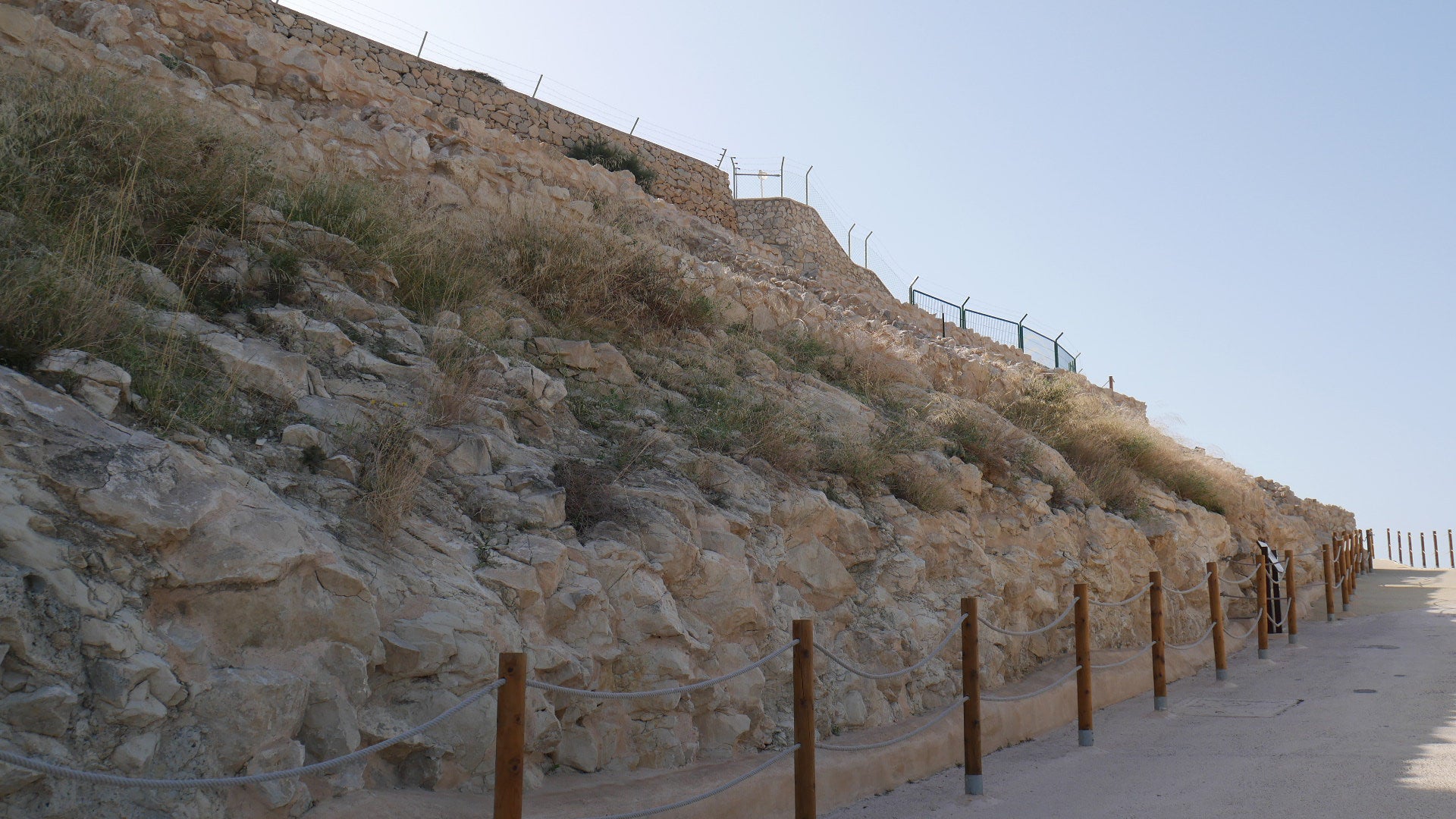Benidorm adjudica la musealización del ‘castellum’ del Tossal de la Cala Benidorm adjudica la musealización del ‘castellum’ del Tossal de la Cala