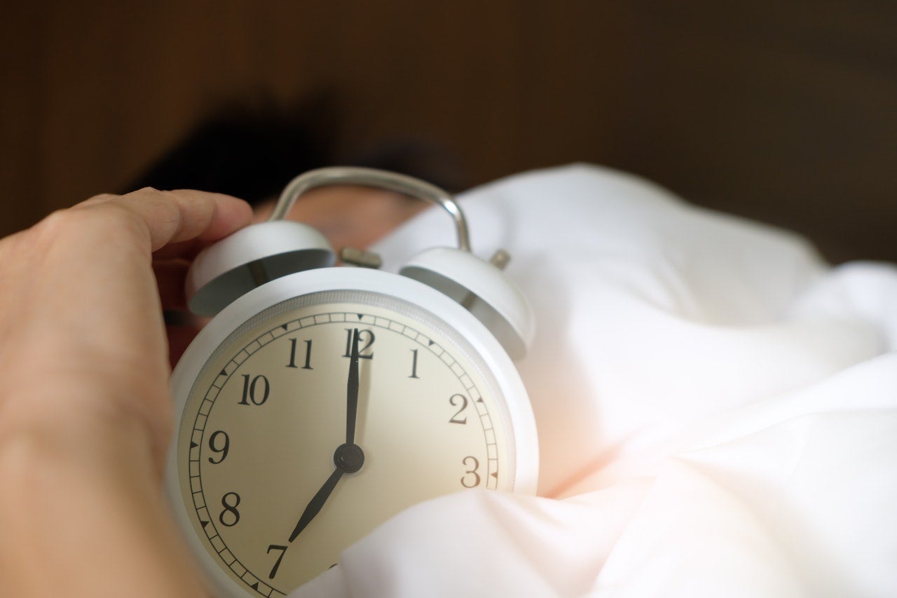 ¿Por qué comer tarde o dormir poco afectan negativamente a nuestra salud intestinal? ¿Por qué comer tarde o dormir poco afectan negativamente a nuestra salud intestinal?