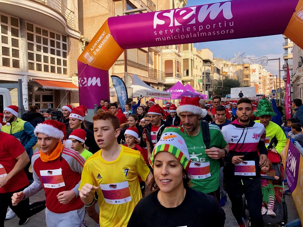 Vila-real celebra la tradicional San Silvestre con 1.500 corredores Vila-real celebra la tradicional San Silvestre con 1.500 corredores