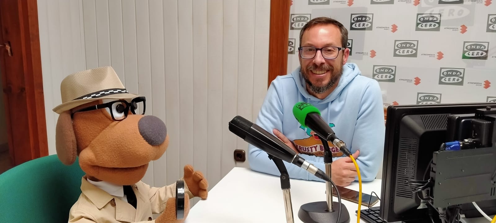 En Youtube dan clases de matemática, lenguaje... Pero también despiden el año con 12 horas de antelación En Youtube dan clases de matemática, lenguaje... Pero también despiden el año con 12 horas de antelación