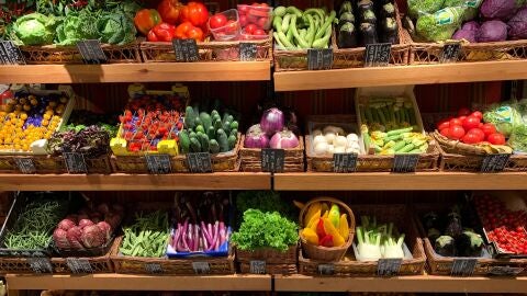 Varios alimentos en una imagen de archivo.