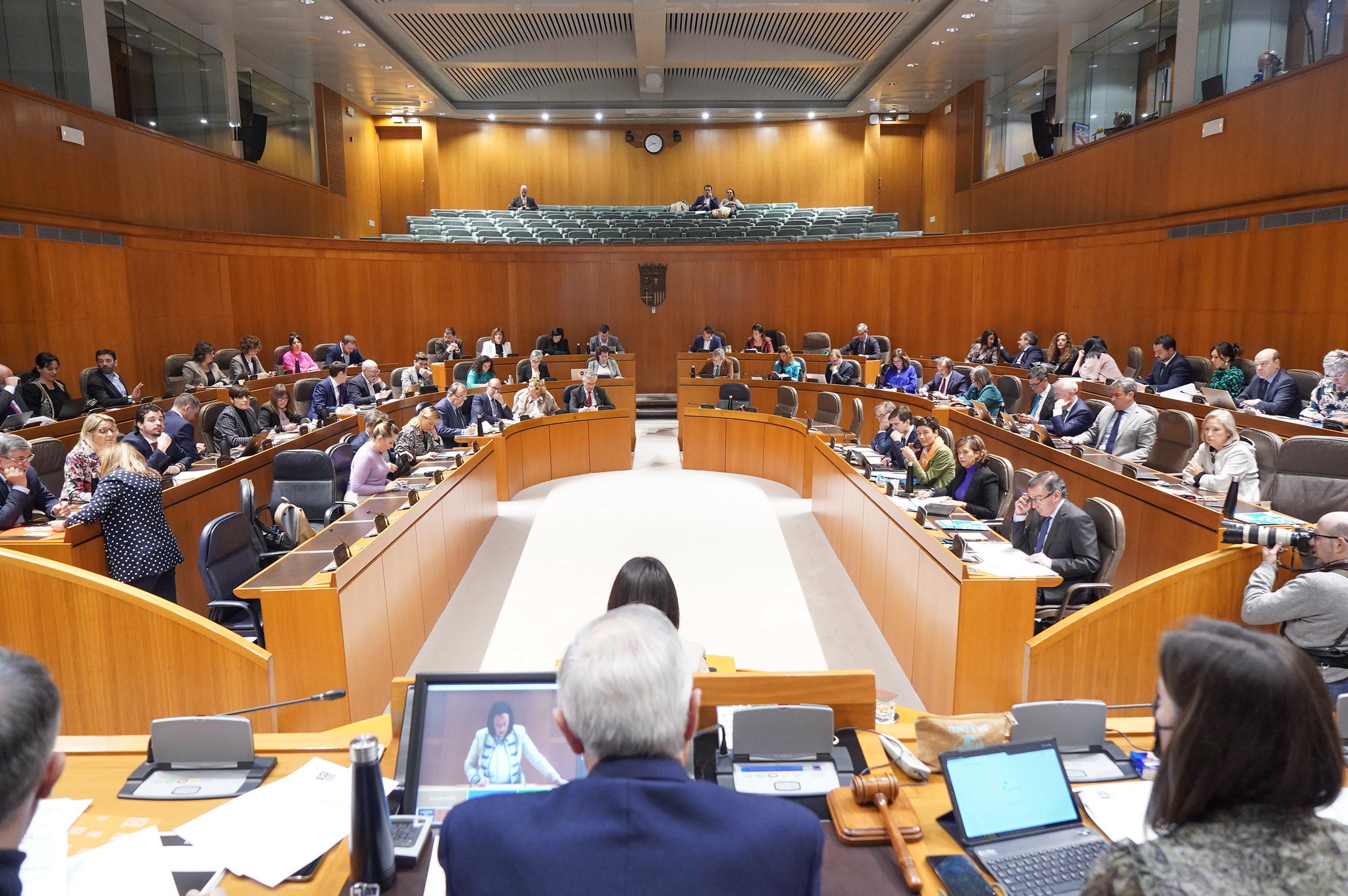 Las Cortes aprueban los presupuestos más altos de Aragón con la rebaja del IRPF Las Cortes aprueban los presupuestos más altos de Aragón con la rebaja del IRPF