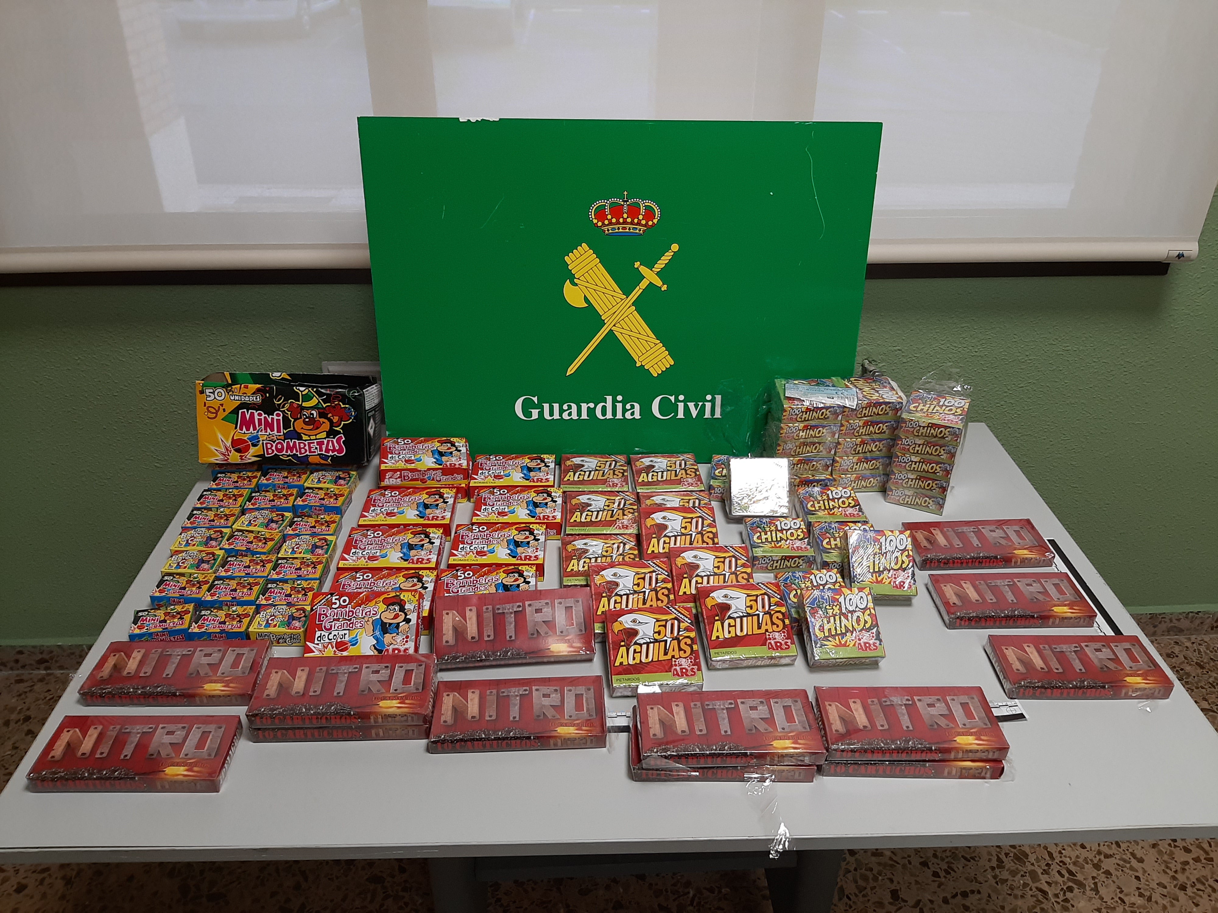 Incautadas unas 5000 unidades de articulos pirotécnicos Incautadas unas 5000 unidades de articulos pirotécnicos