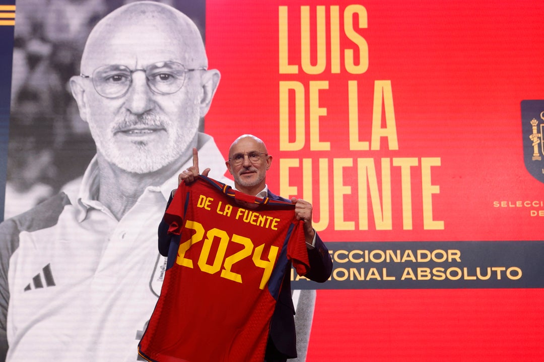 De la Fuente se estrenará en La Rosaleda: España - Noruega De la Fuente se estrenará en La Rosaleda: España - Noruega
