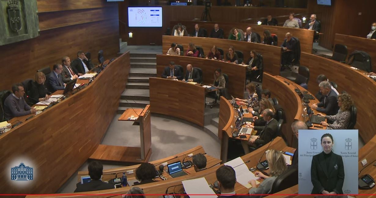 Barbón completa la legislatura con las cuentas aprobadas los cuatro años tras el respaldo de la izquierda Barbón completa la legislatura con las cuentas aprobadas los cuatro años tras el respaldo de la izquierda