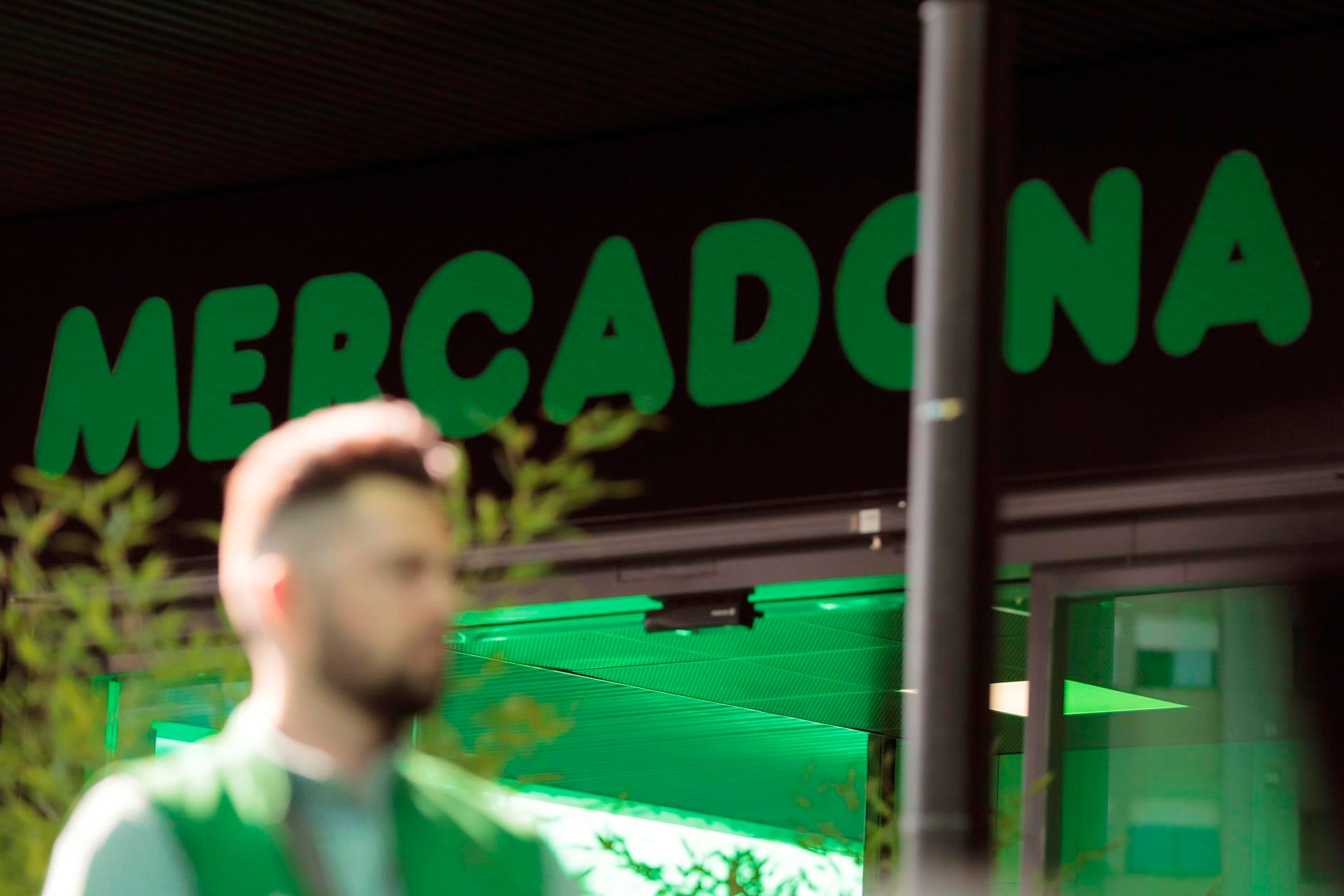 Mercadona subirá los sueldos de su plantilla según el IPC de diciembre Mercadona subirá los sueldos de su plantilla según el IPC de diciembre