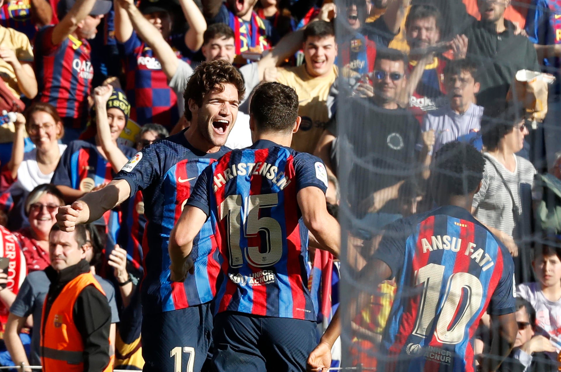 El Barça se deja dos puntos en el derbi catalán y el Madrid se pone colíder de la Liga El Barça se deja dos puntos en el derbi catalán y el Madrid se pone colíder de la Liga
