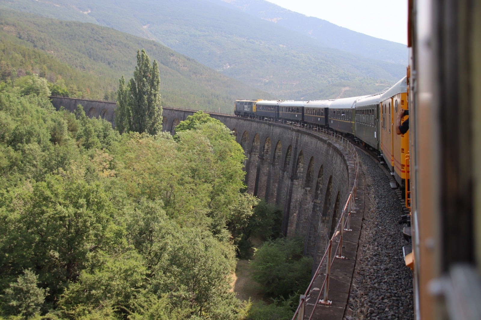El Tren Azul abre el año con un viaje a Canfranc el 14 de enero El Tren Azul abre el año con un viaje a Canfranc el 14 de enero