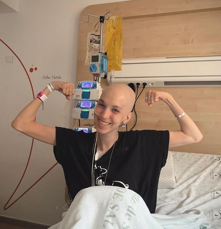 Muere Elena Huelva, la influencer que visibilizó su lucha contra el cáncer en Instagram Muere Elena Huelva, la influencer que visibilizó su lucha contra el cáncer en Instagram