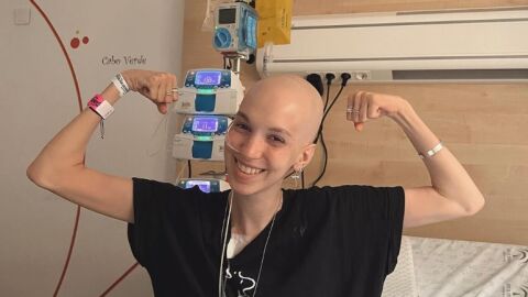 Muere Elena Huelva, la influencer que visibiliz&oacute; su lucha contra el c&aacute;ncer en Instagram