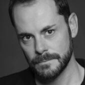 Ricardo Cristóbal. (Irú Teatro negro).