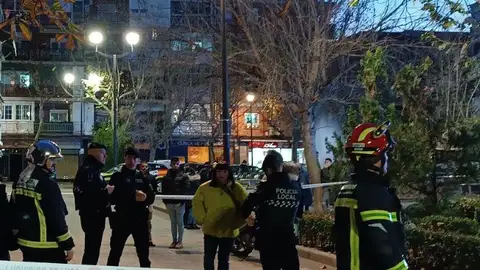 Desalojo en la Plaza Fuente del Trébol Afectados L7B Metro San Fernando de Henares