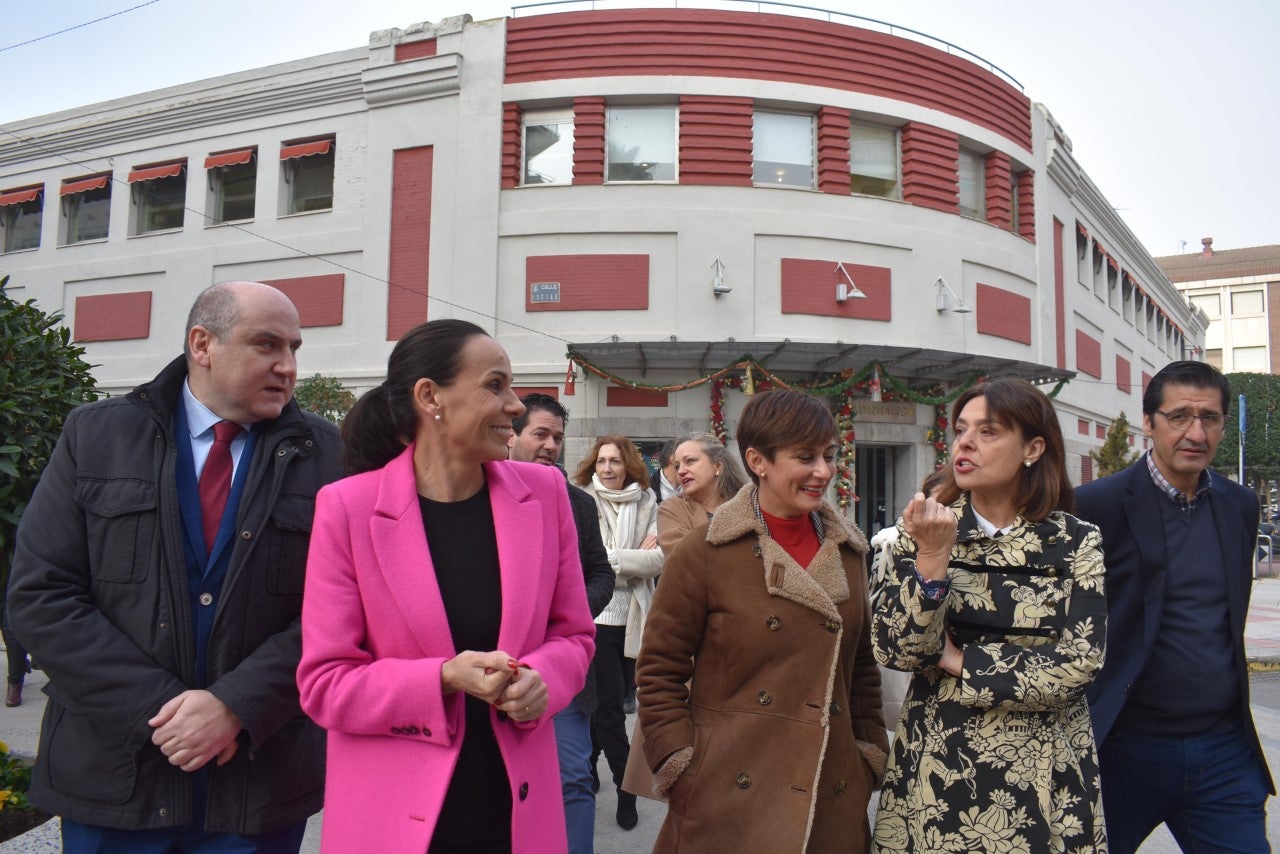 La ministra Isabel Rodríguez pone en valor el proyecto de la futura transformación del mercado de Ciudad Real La ministra Isabel Rodríguez pone en valor el proyecto de la futura transformación del mercado de Ciudad Real