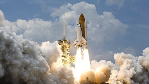 Lanzamiento de un transbordador espacial