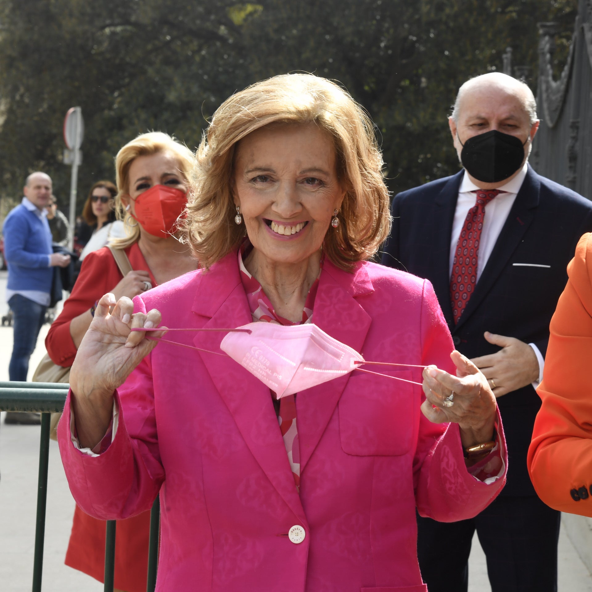 María Teresa Campos recibe el alta tras someterse a pruebas médicas en un hospital de Madrid María Teresa Campos recibe el alta tras someterse a pruebas médicas en un hospital de Madrid