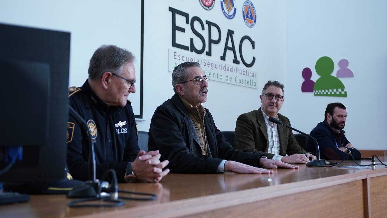 El Ivaspe presenta el nuevo curso básico de policía local dirigido a 300 agentes de las provincias de Valencia y Castellón El Ivaspe presenta el nuevo curso básico de policía local dirigido a 300 agentes de las provincias de Valencia y Castellón