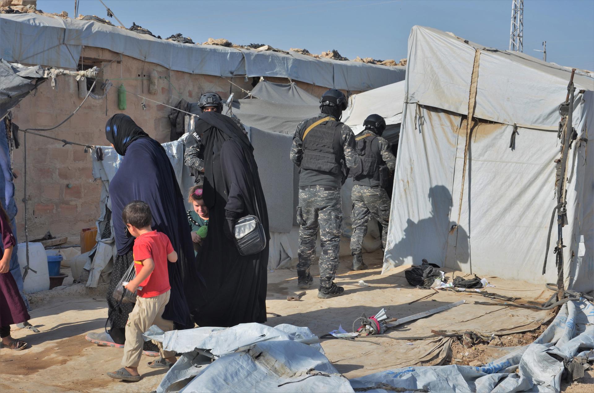 El juez decreta el ingreso en prisión provisional para las dos mujeres de yihadistas llegadas de Siria El juez decreta el ingreso en prisión provisional para las dos mujeres de yihadistas llegadas de Siria
