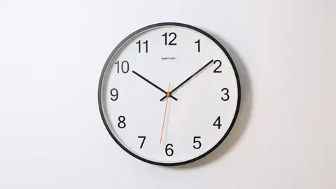 Imagen de archivo de un reloj. Imagen de archivo de un reloj.