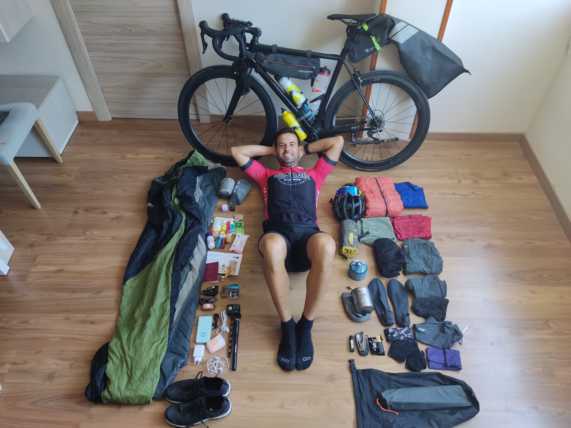 El nuevo reto del villenense Juanma Mérida: cruzar África en bicicleta El nuevo reto del villenense Juanma Mérida: cruzar África en bicicleta