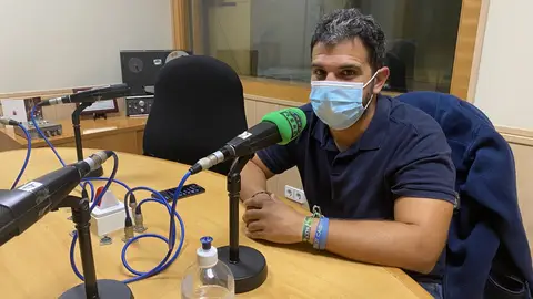 Claudio Alarcón en el estudio de Onda Cero Ceuta Claudio Alarcón en el estudio de Onda Cero Ceuta