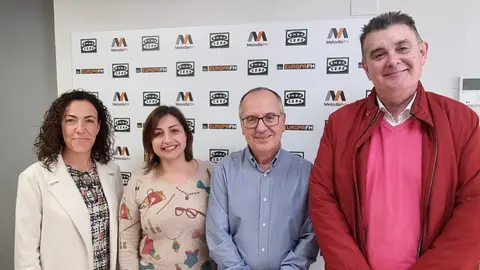 Vuelta de las tertulias semanales en este nuevo año, hoy hablamos del turismo ese gran invento tertulia