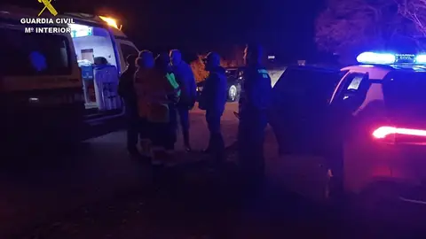 Rescatan a dos vecinos alcalaínos tras perderse en una zona de pinares guadalajareña mientras buscaban setas La Guardia Civil de Guadalajara localiza en Beleña del Sorbe a los dos vecinos de Alcalá de Henares extraviados mientras buscaban setas